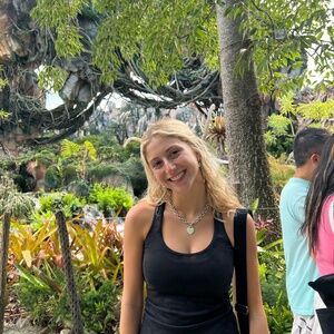 Meet your Posher, Carly